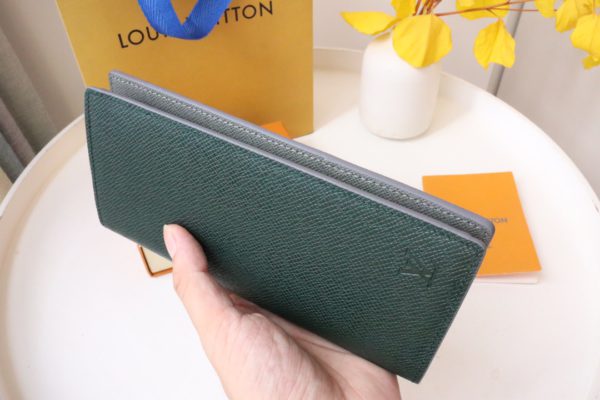 Louis Vuitton Brazza Wallet - Green - Image 5