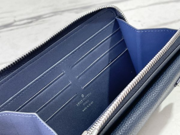 Louis Vuitton Aerogram Long Wallet - Blue - Image 4